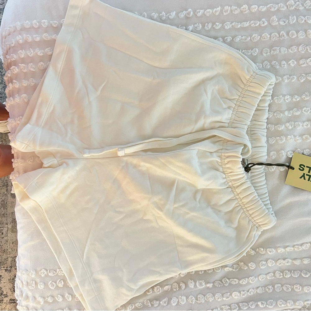 NWT Daily drills white sweat shorts xs/s